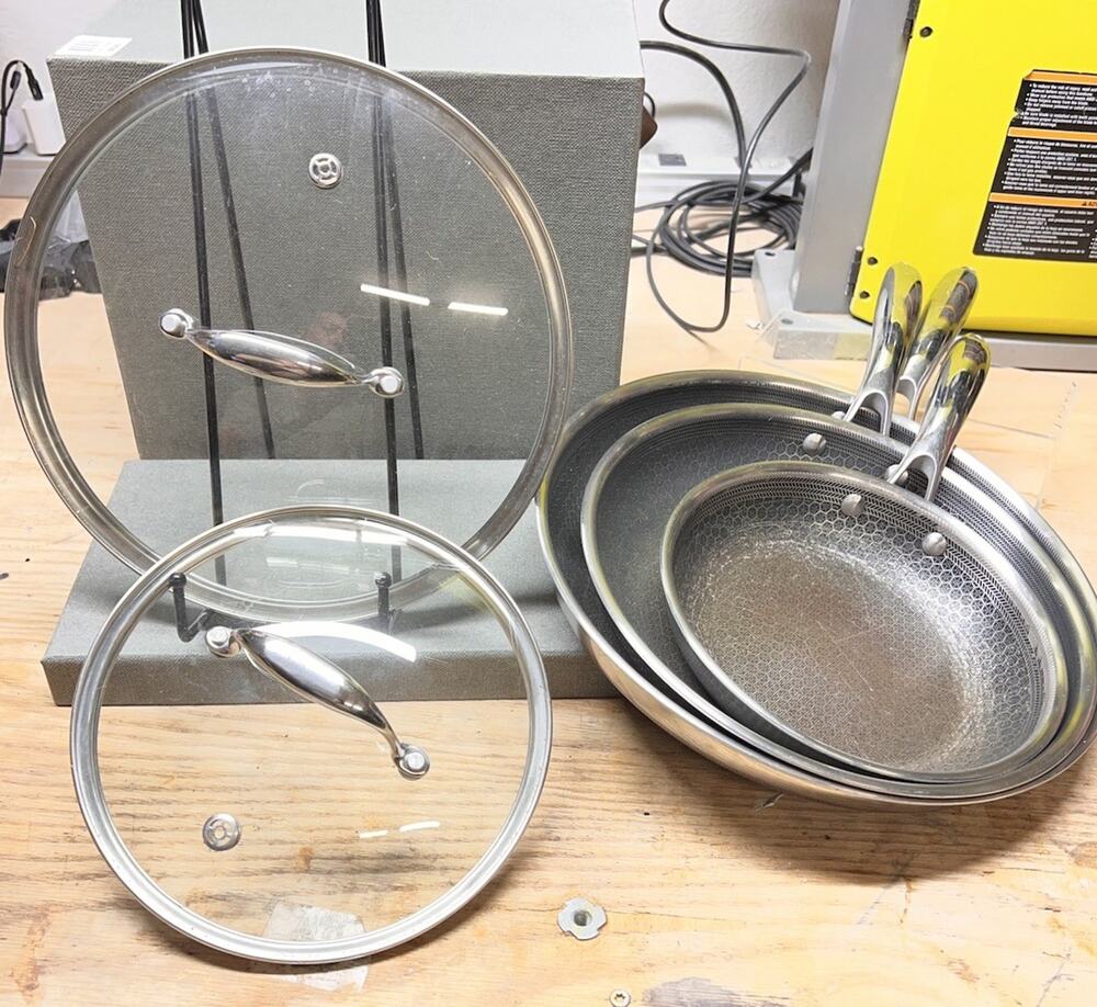 HexClad Hybrid Stainless Steel 5 Piece Frying Pan Set with Lids - 8, 10, 12 in